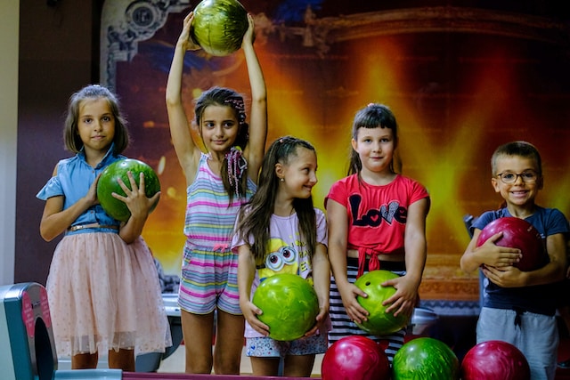 Youth bowlers group photo